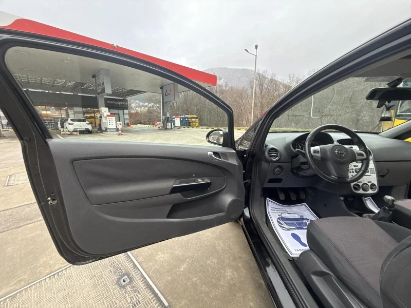 Opel Corsa ГАЗ, снимка 12 - Автомобили и джипове - 53089416