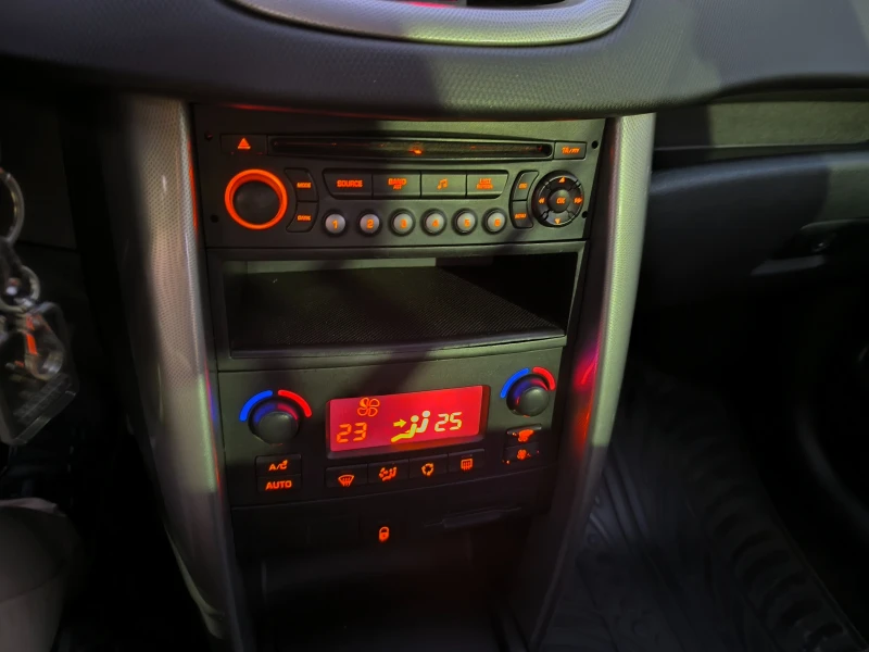 Peugeot 207 1.6 hdi 90 регистрация , снимка 12 - Автомобили и джипове - 53145603