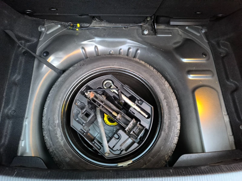 Peugeot 207 1.6 hdi 90 регистрация , снимка 13 - Автомобили и джипове - 53145603