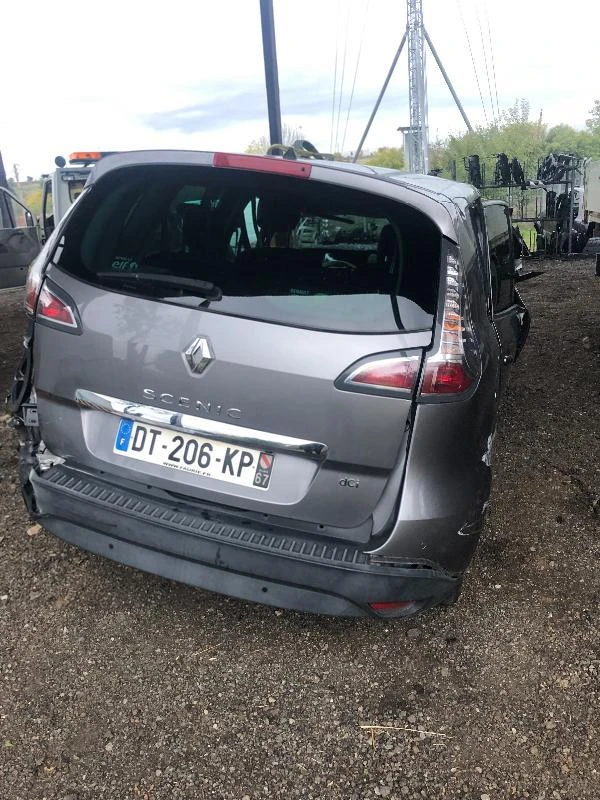 Renault Scenic 1.5 DCI  47000км, снимка 1 - Автомобили и джипове - 46964069