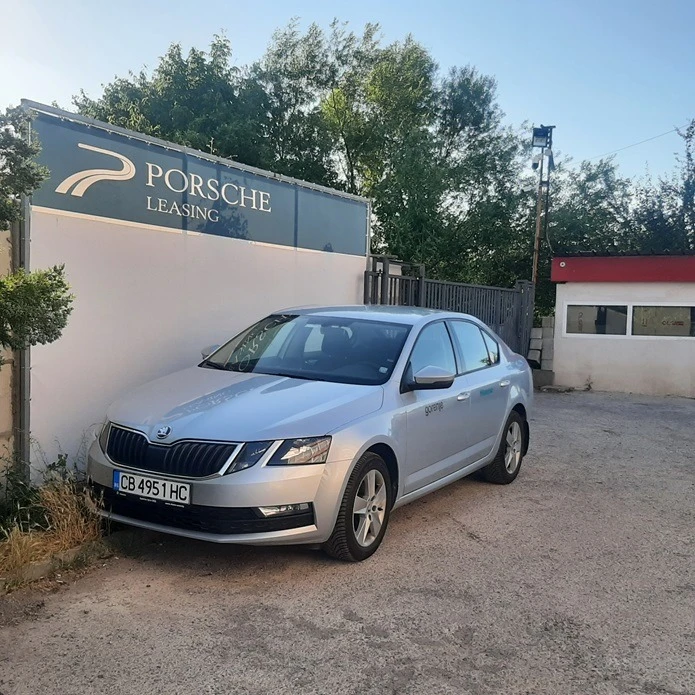 Skoda Octavia 1.6TDI, снимка 5 - Автомобили и джипове - 46584532