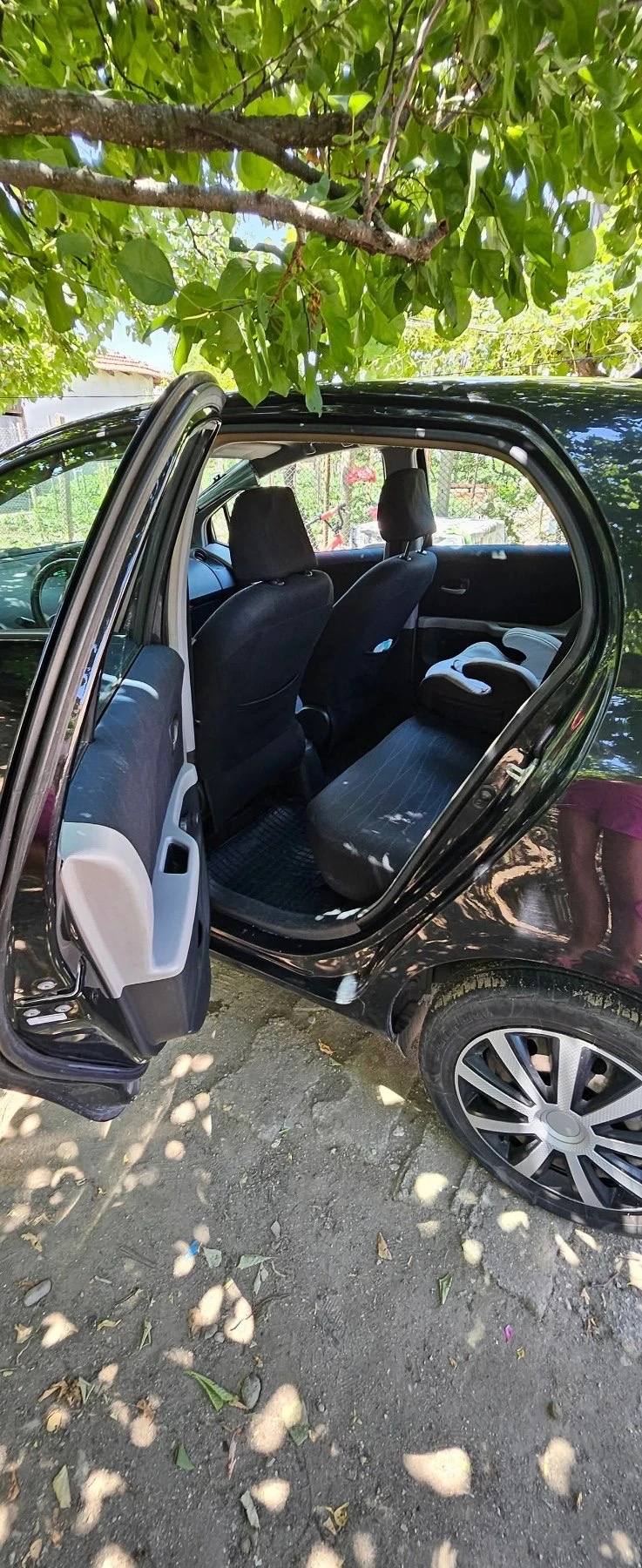Toyota Yaris 1.3 vvti - изображение 3