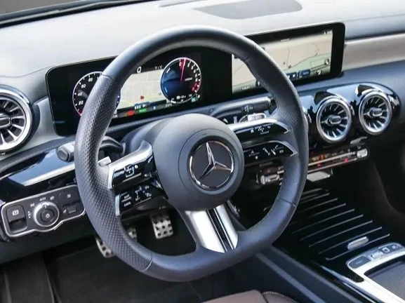 Mercedes-Benz CLA 250 е = AMG Line = Advanced Plus Гаранция, снимка 3 - Автомобили и джипове - 52948730