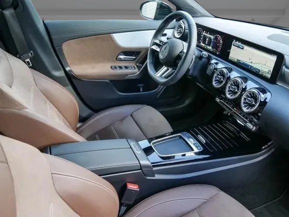 Mercedes-Benz CLA 250 е = AMG Line = Advanced Plus Гаранция, снимка 5 - Автомобили и джипове - 52948730