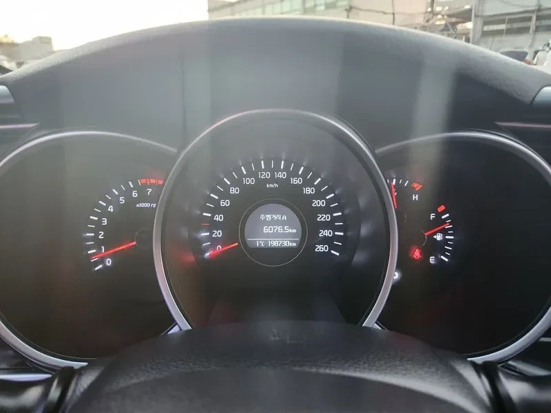 Kia K5 LPI DELUXE, снимка 10 - Автомобили и джипове - 54869281