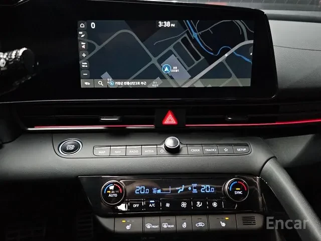 Hyundai Elantra The New Avante, снимка 17 - Автомобили и джипове - 55564183
