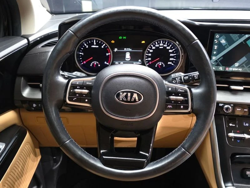 Kia Carnival Diesel 9-Seater Prestige| 200к.с., снимка 13 - Автомобили и джипове - 56165297