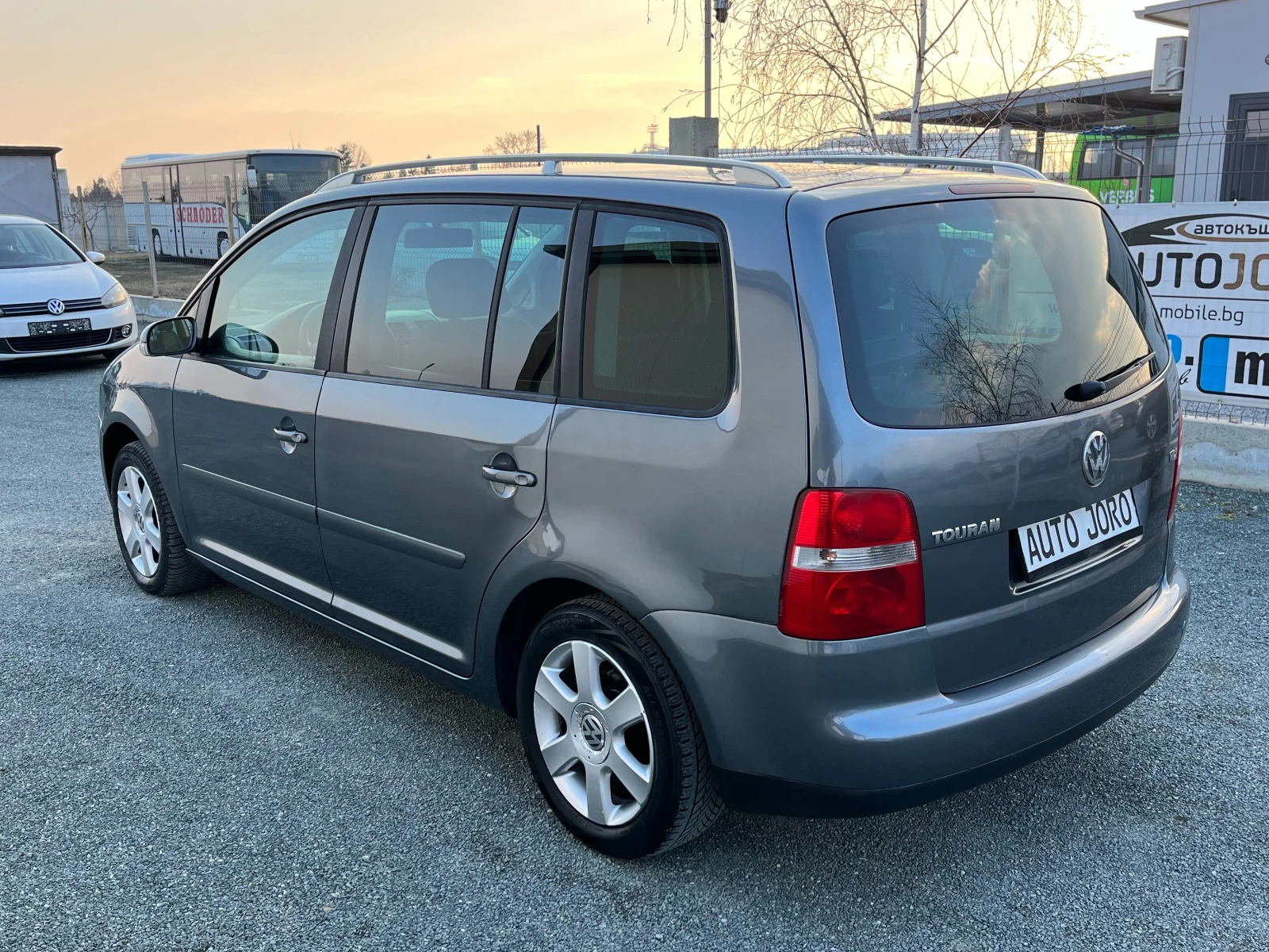 VW Touran 2.0TDI-7места - изображение 2