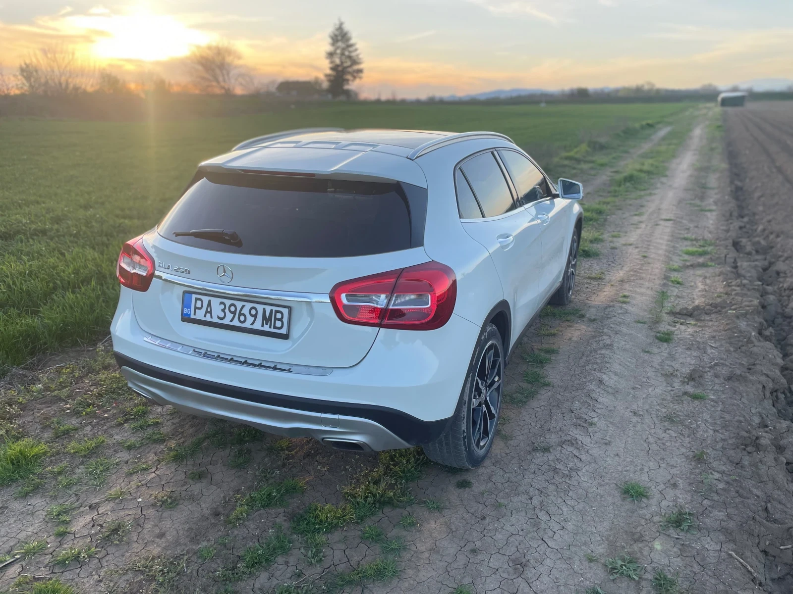 Mercedes-Benz GLA 250  - изображение 2