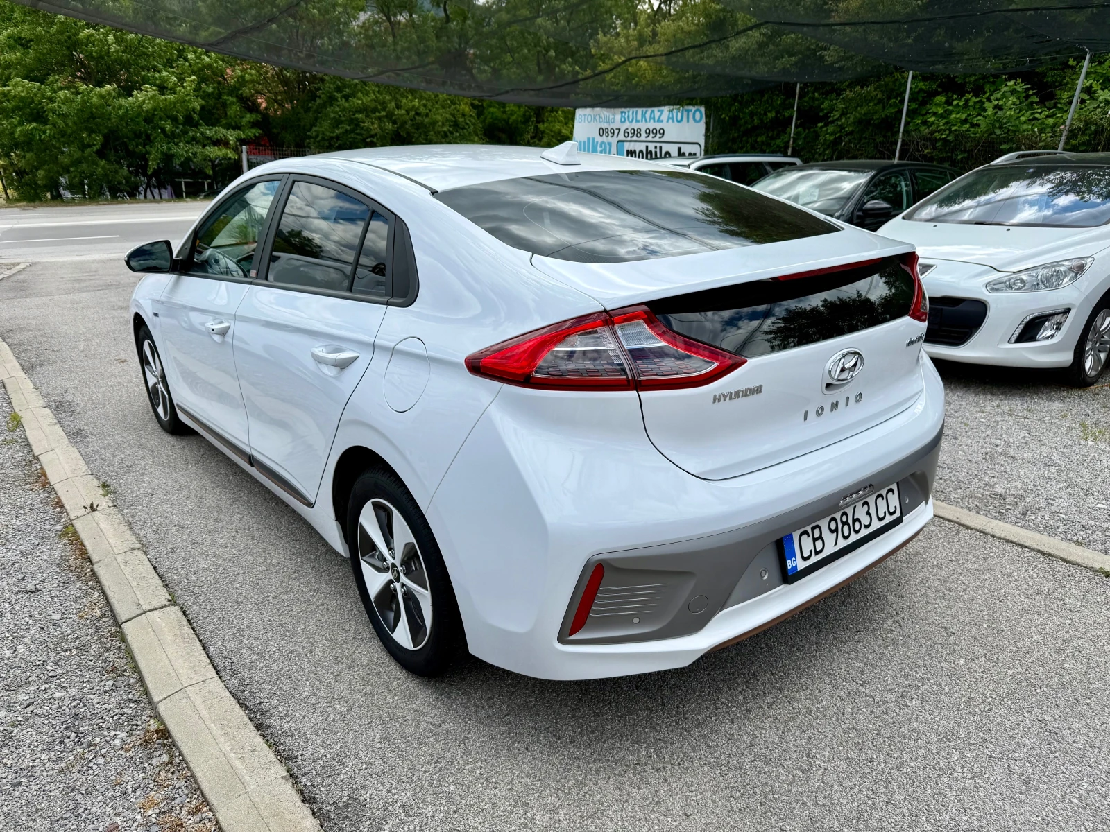 Hyundai Ioniq 28kWh 🇨🇭 - изображение 4