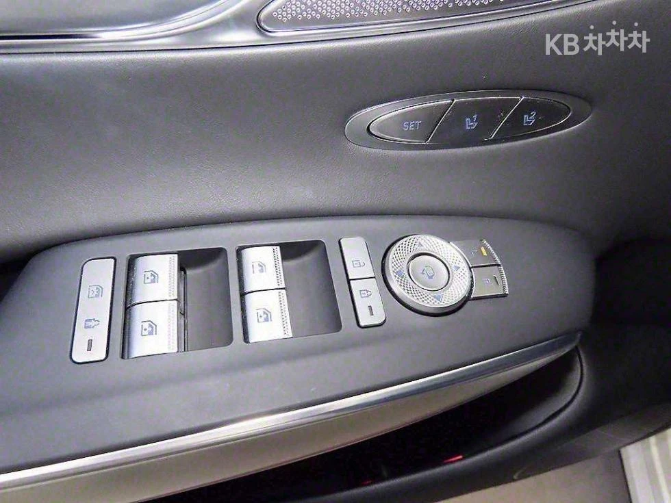 Genesis GV70 3.5T AWD 2023     | Mobile.bg   13