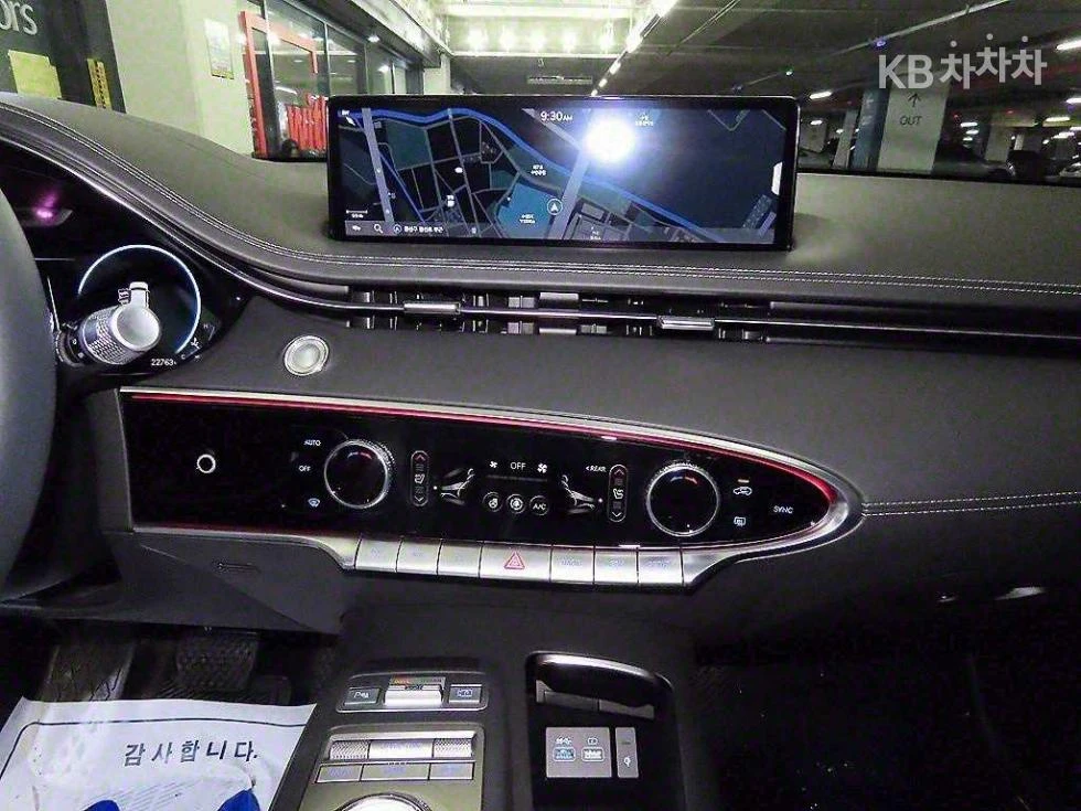 Genesis GV70 3.5T AWD 2023     | Mobile.bg   11