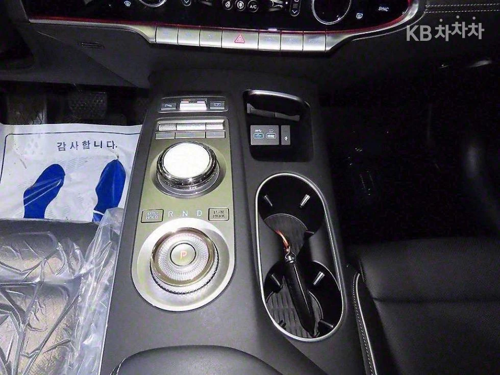 Genesis GV70 3.5T AWD 2023     | Mobile.bg   12