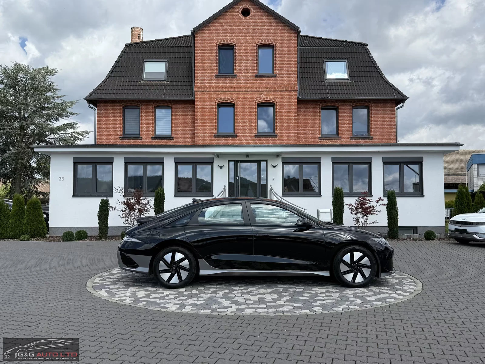 Hyundai Ioniq 6 ELEKTRO/151HP/PIXEL-LED/CAM/NAVI/KLESS/CPLAY/435g - изображение 6