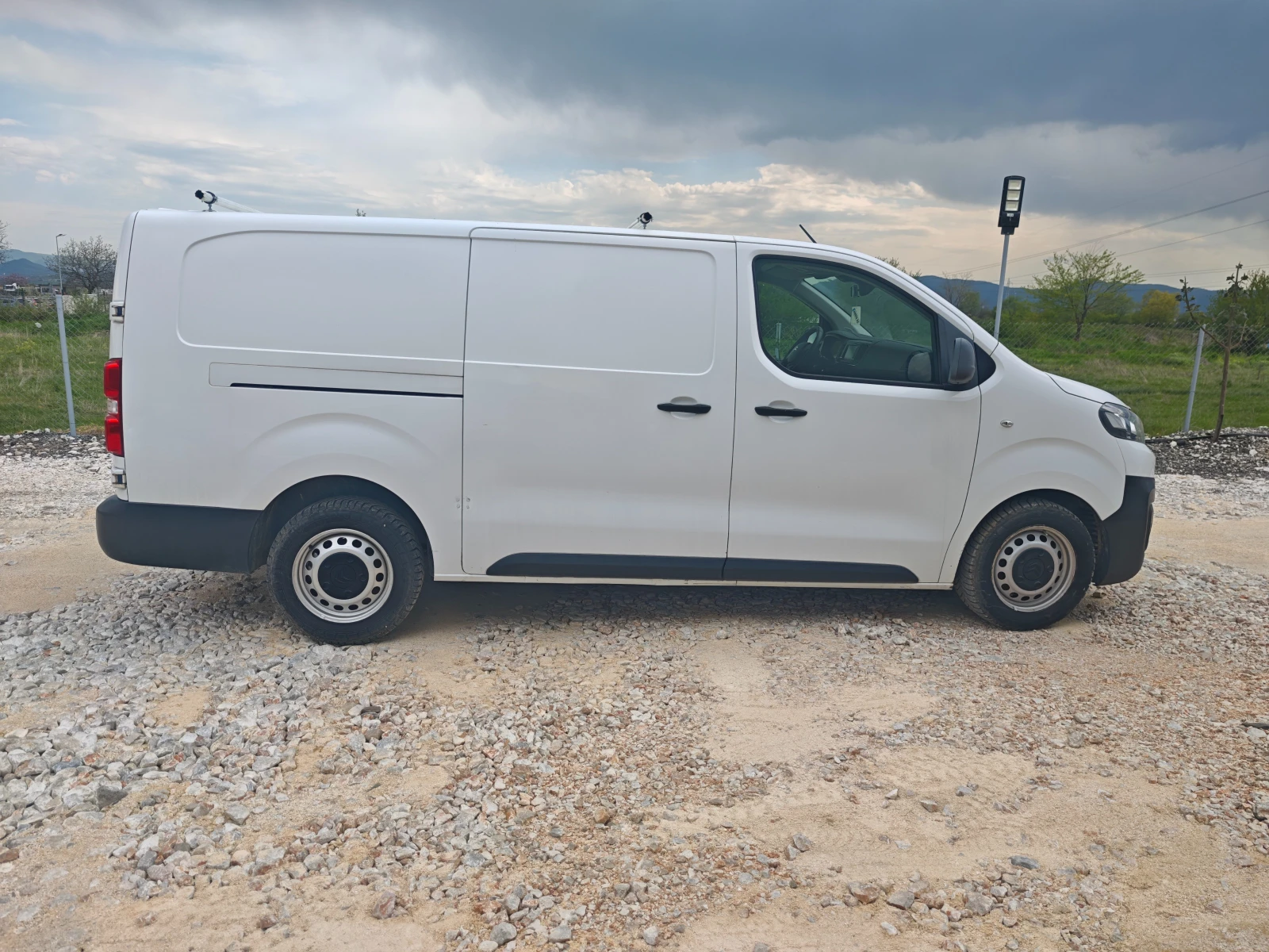 Citroen Jumpy 2.0 D  150к.с. ЛИЗИНГ, снимка 5 - Автомобили и джипове - 52677777