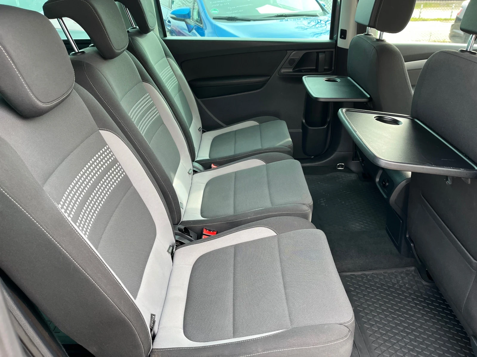 VW Sharan 2.0 TDI SPORT, снимка 12 - Автомобили и джипове - 53999414