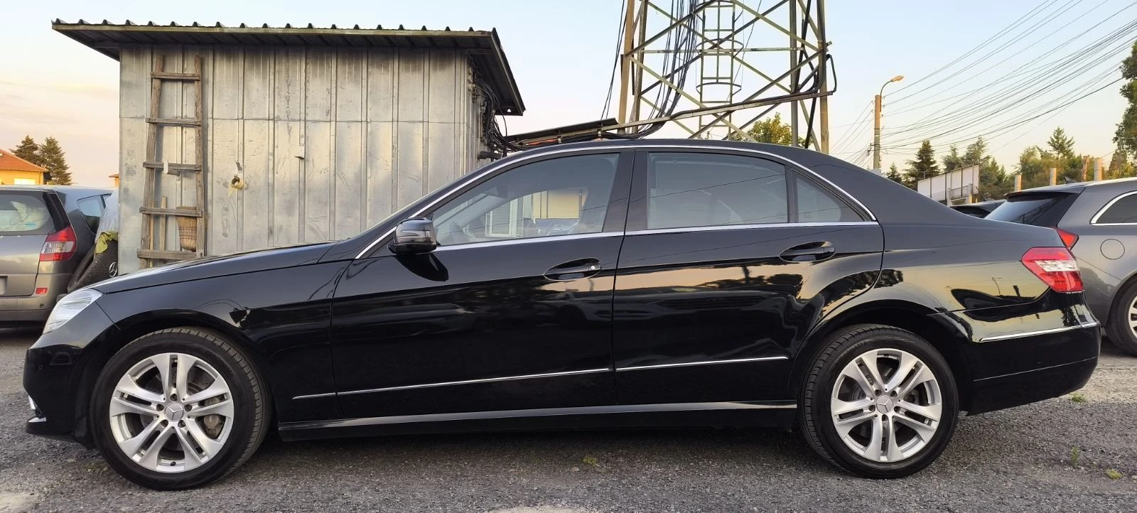 Mercedes-Benz E 500, снимка 5 - Автомобили и джипове - 54241004