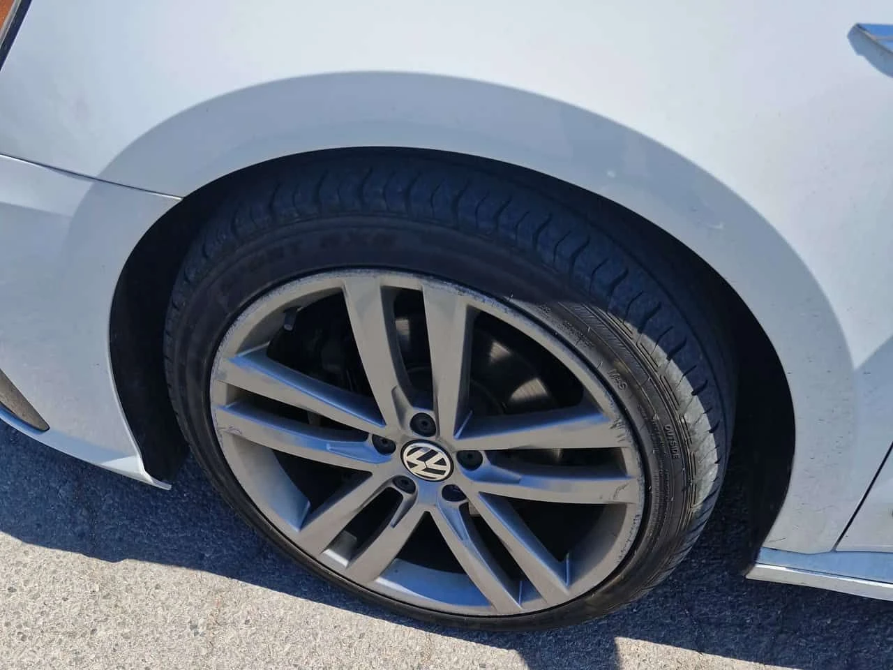 VW Passat Highline| ПОДГРЕВИ| 2 КЛЮЧА| ШИБИДАХ| CARFAX, снимка 6 - Автомобили и джипове - 54459810