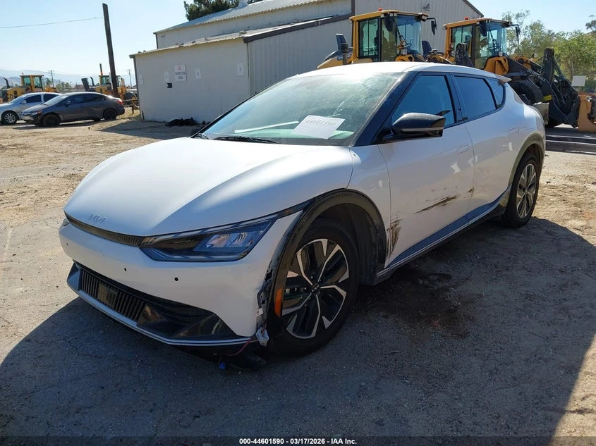 Kia EV6 Wind, снимка 2 - Автомобили и джипове - 54460426