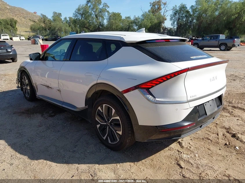 Kia EV6 Wind, снимка 3 - Автомобили и джипове - 54460426