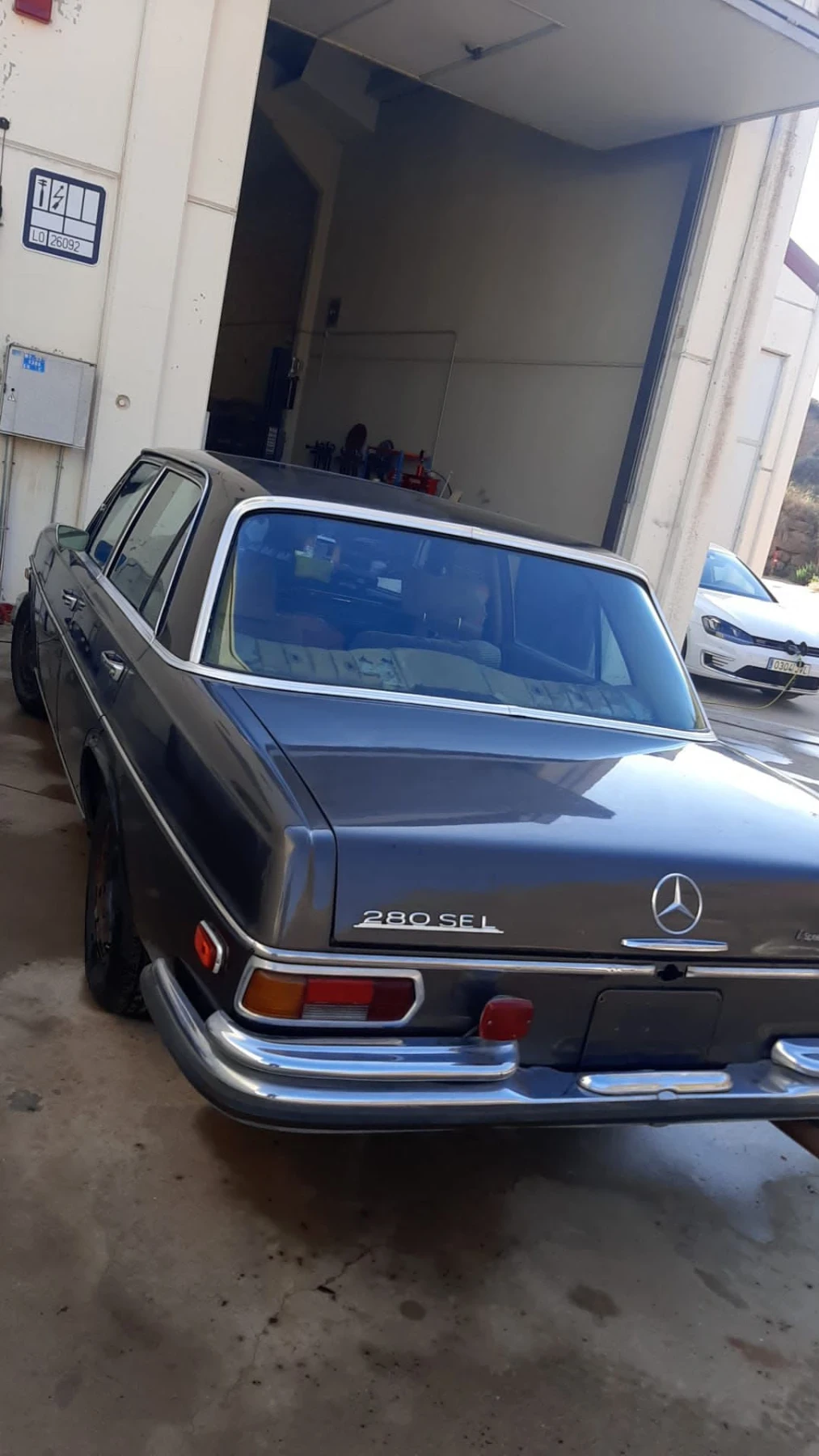 Mercedes-Benz 280 W 108 280 SEL 3.5 V 8 , снимка 7 - Автомобили и джипове - 54581988