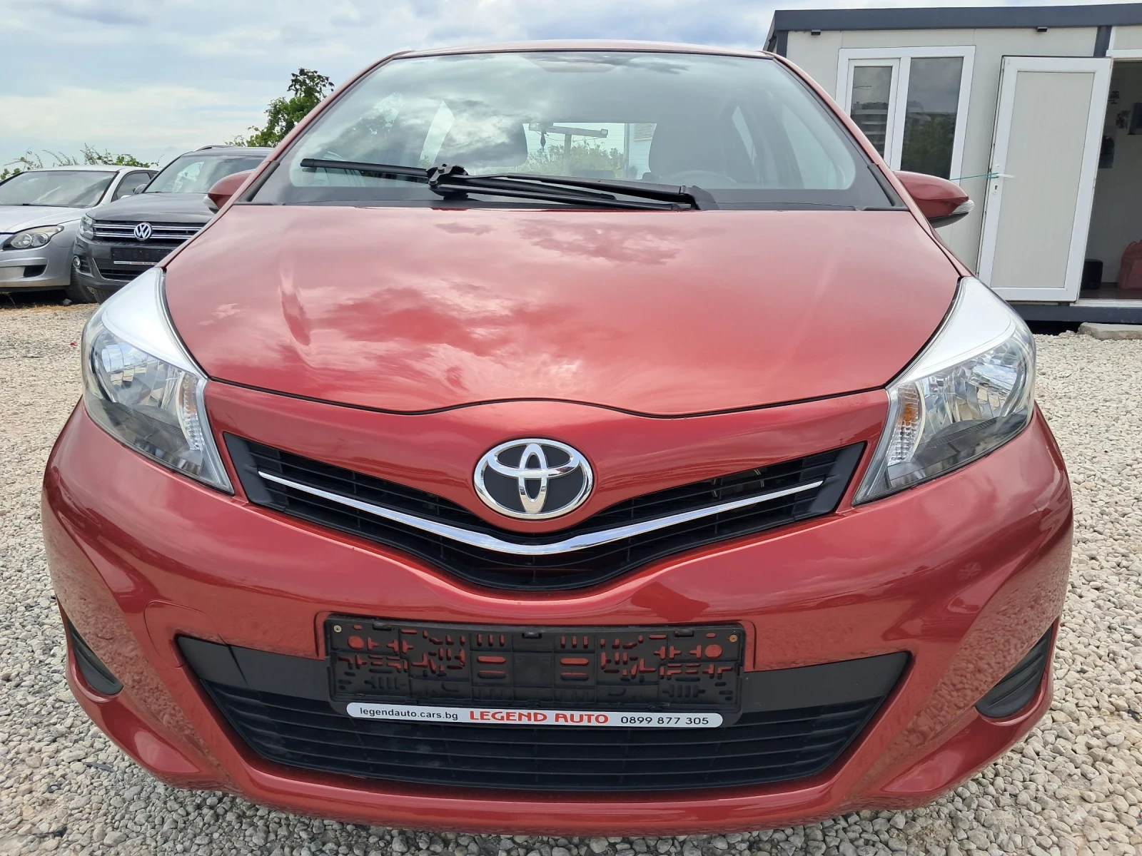 Toyota Yaris 1.3 Face Lift, снимка 2 - Автомобили и джипове - 54678095
