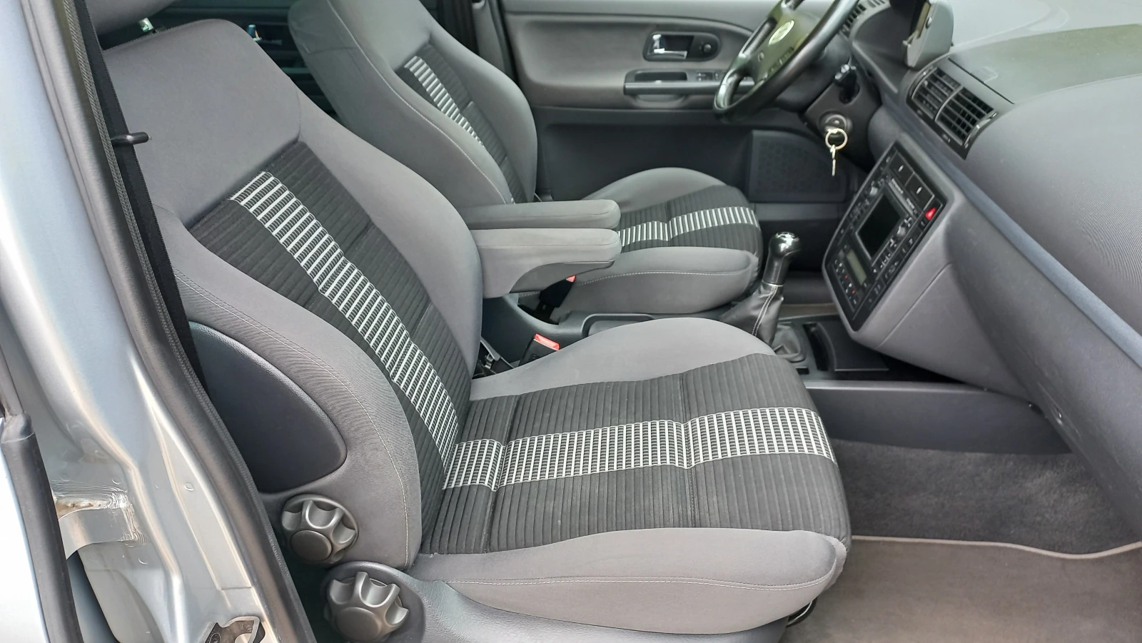 VW Sharan VW Sharan 2.0TDI-174х.IT, снимка 12 - Автомобили и джипове - 54724934