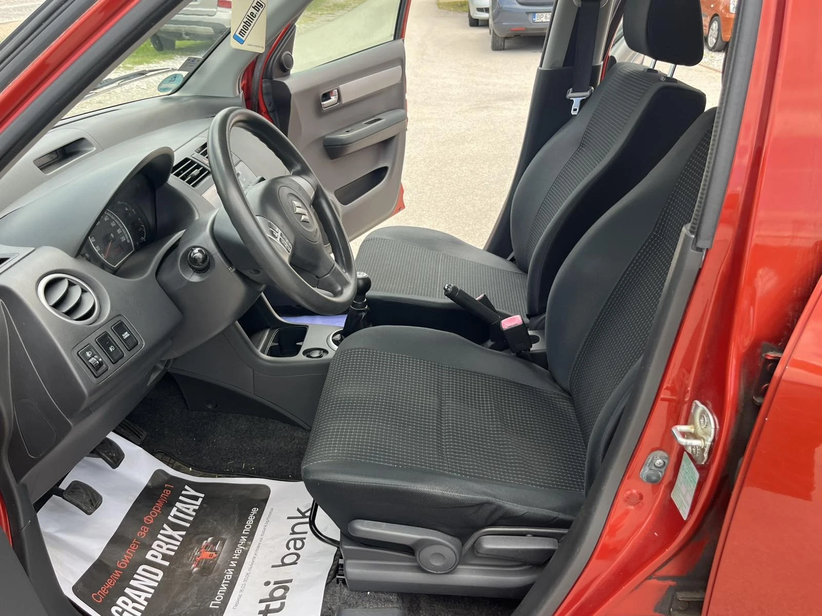 Suzuki Swift 1.3I 92кс КЛИМАТИК EURO 4 , снимка 8 - Автомобили и джипове - 54794513