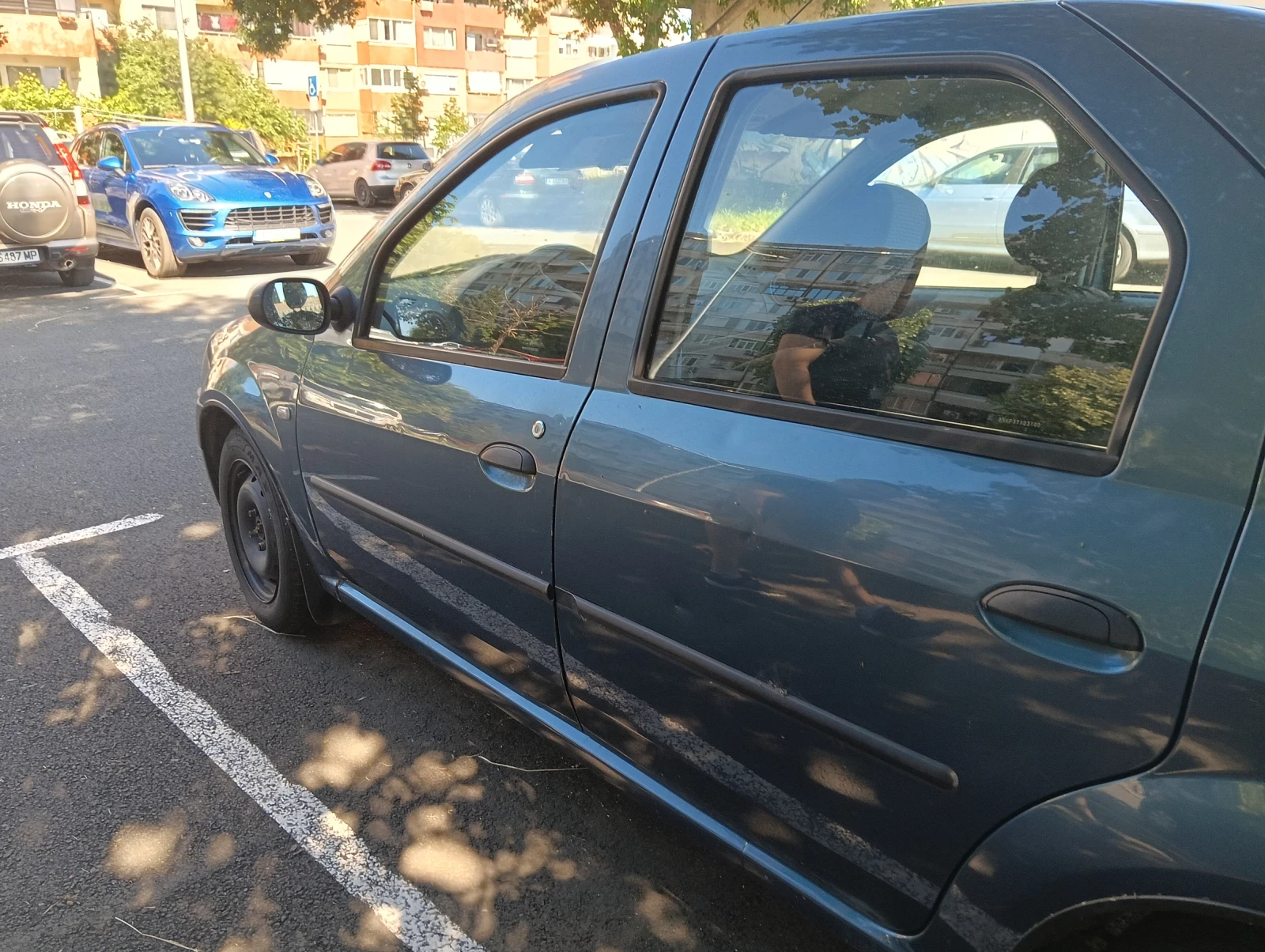 Dacia Logan, снимка 7 - Автомобили и джипове - 54861627