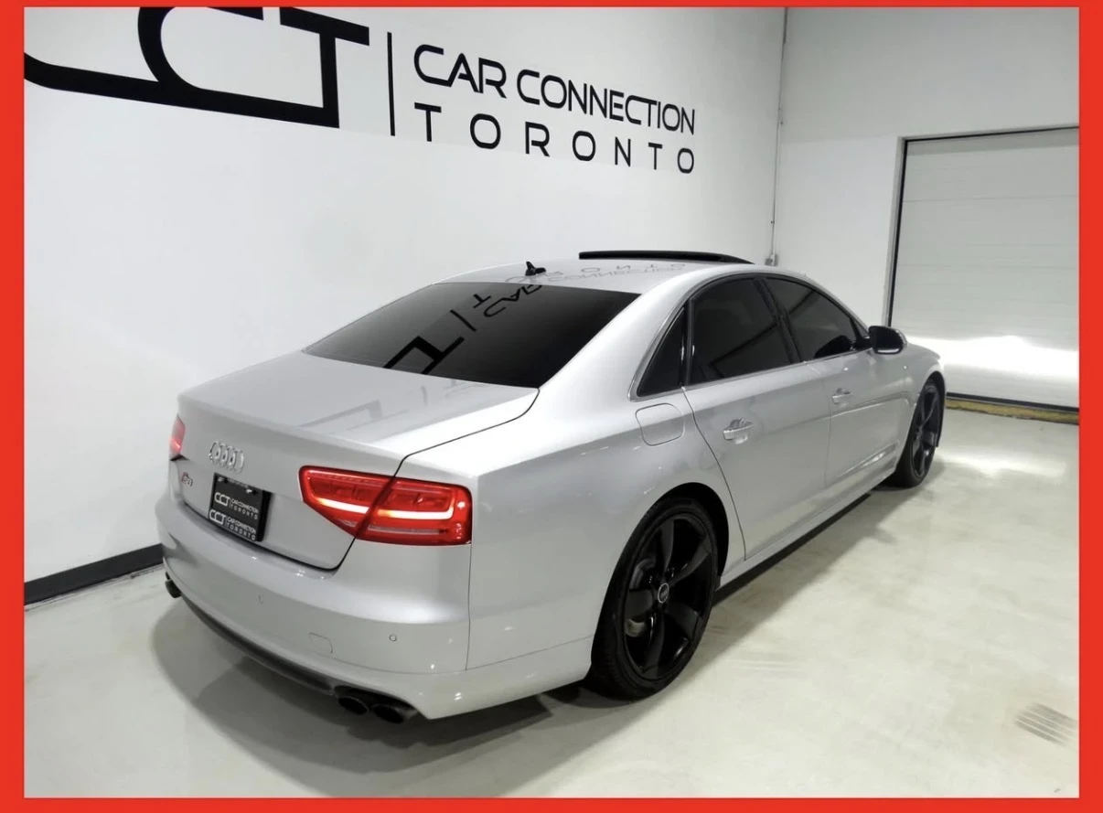 Audi S8 4.0Т * 360 CAM * BLIND SPOT * PANO * CARFAX * , снимка 3 - Автомобили и джипове - 55246002