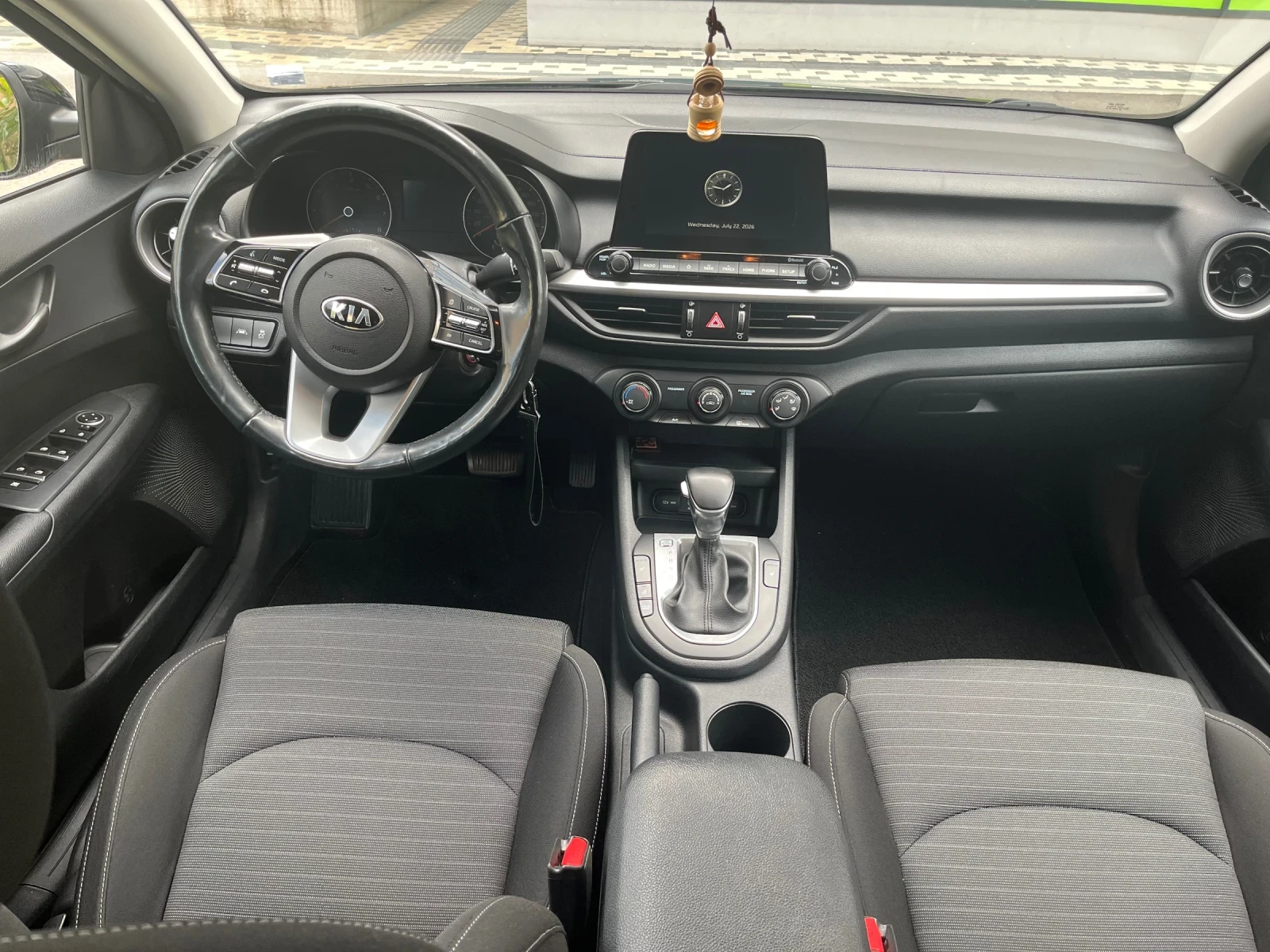 Kia Forte, снимка 10 - Автомобили и джипове - 55380937