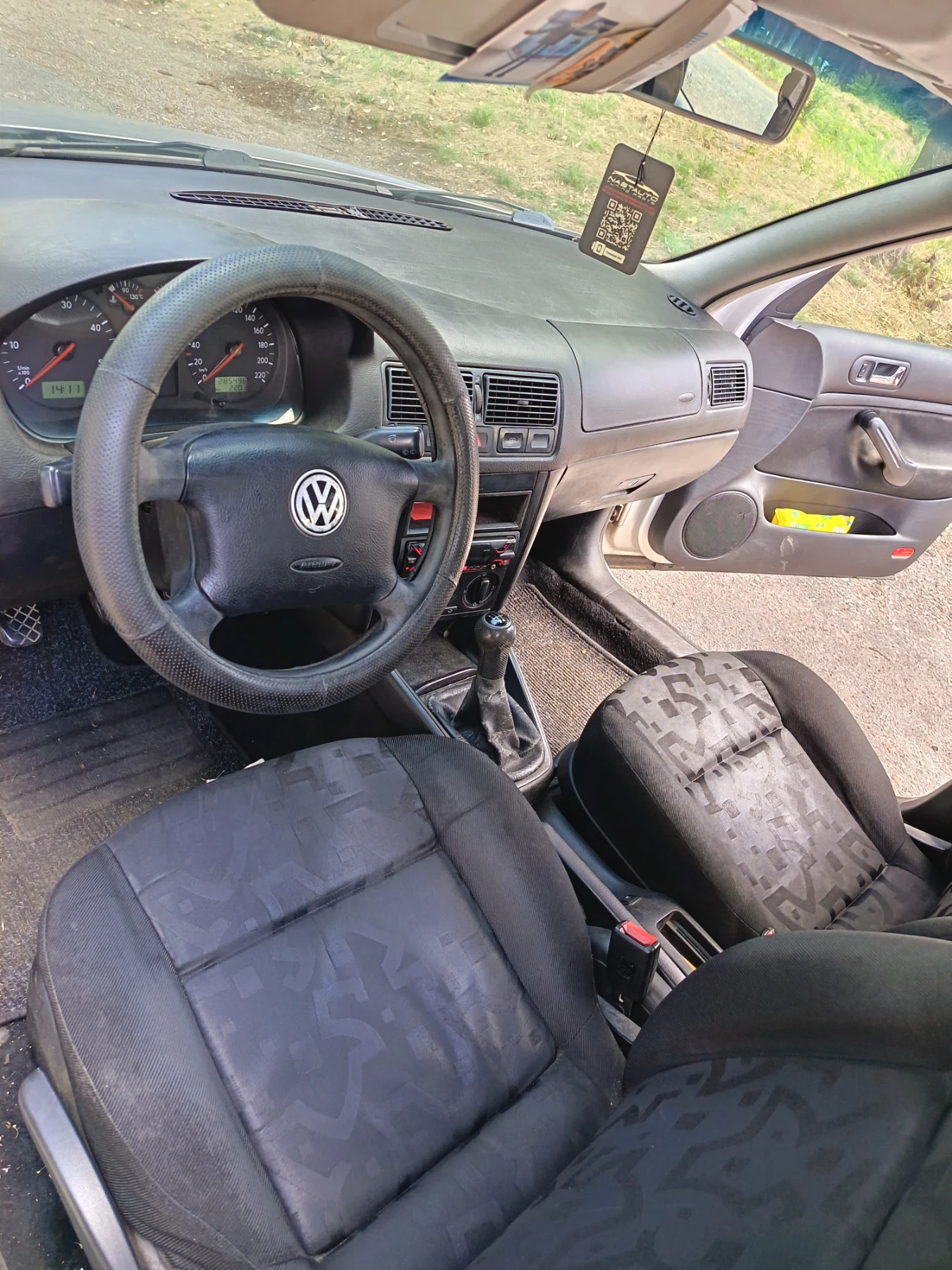 VW Golf, снимка 8 - Автомобили и джипове - 55421013
