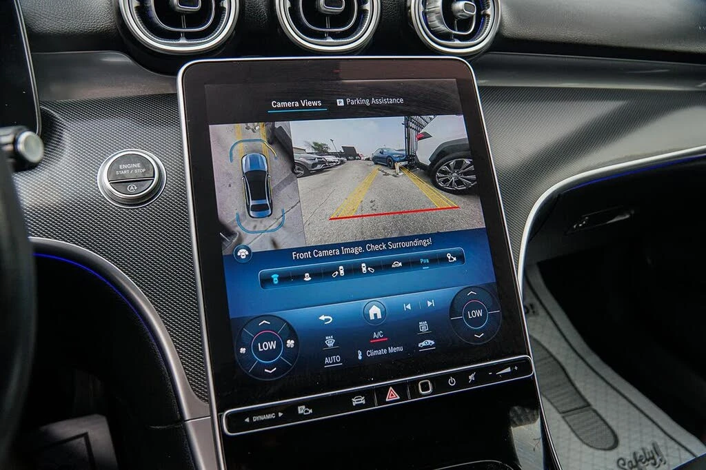 Mercedes-Benz C 300 Digital Ligh* Burmester* Head-Up* 360  Камери, снимка 11 - Автомобили и джипове - 55853906