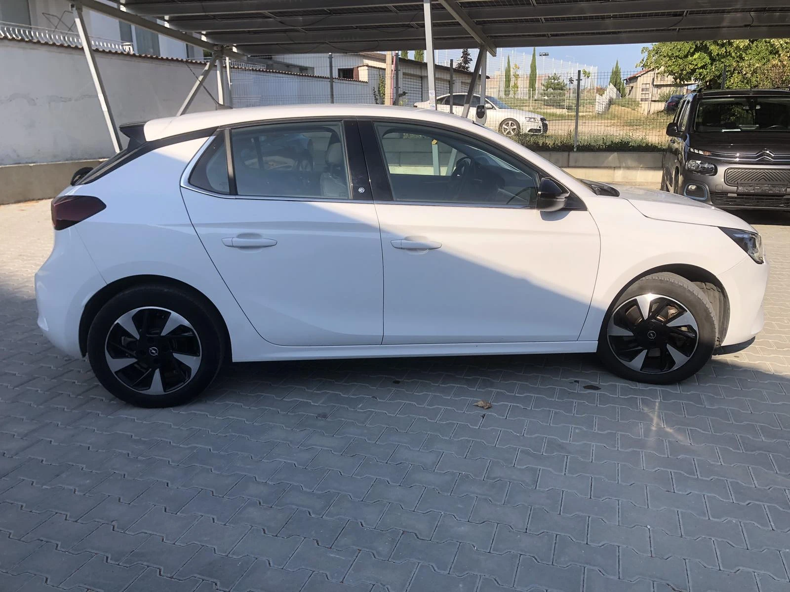 Opel Corsa 50 kWh, снимка 8 - Автомобили и джипове - 55879639