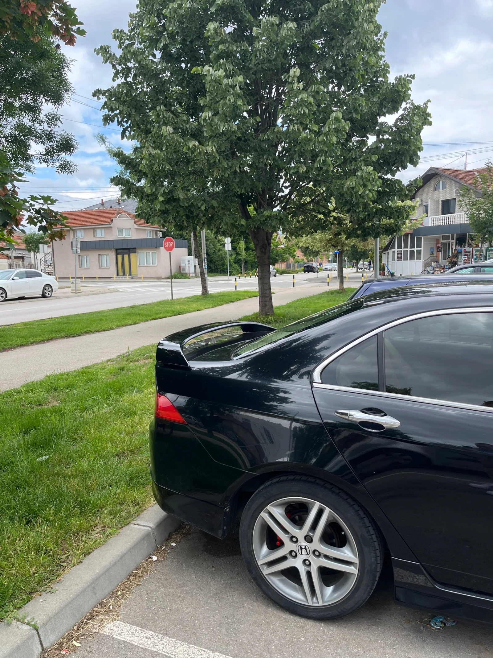 Honda Accord 2.2 i-CTDi Executive, снимка 6 - Автомобили и джипове - 55890150