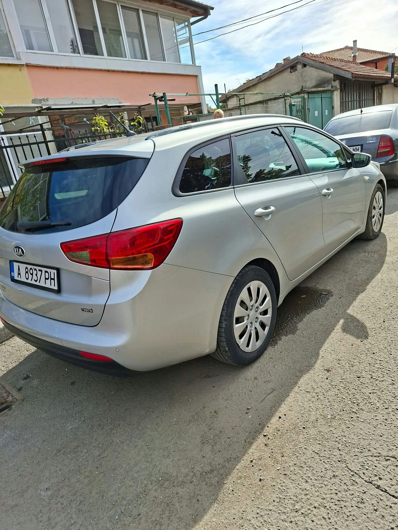 Kia Ceed, снимка 3 - Автомобили и джипове - 56535448