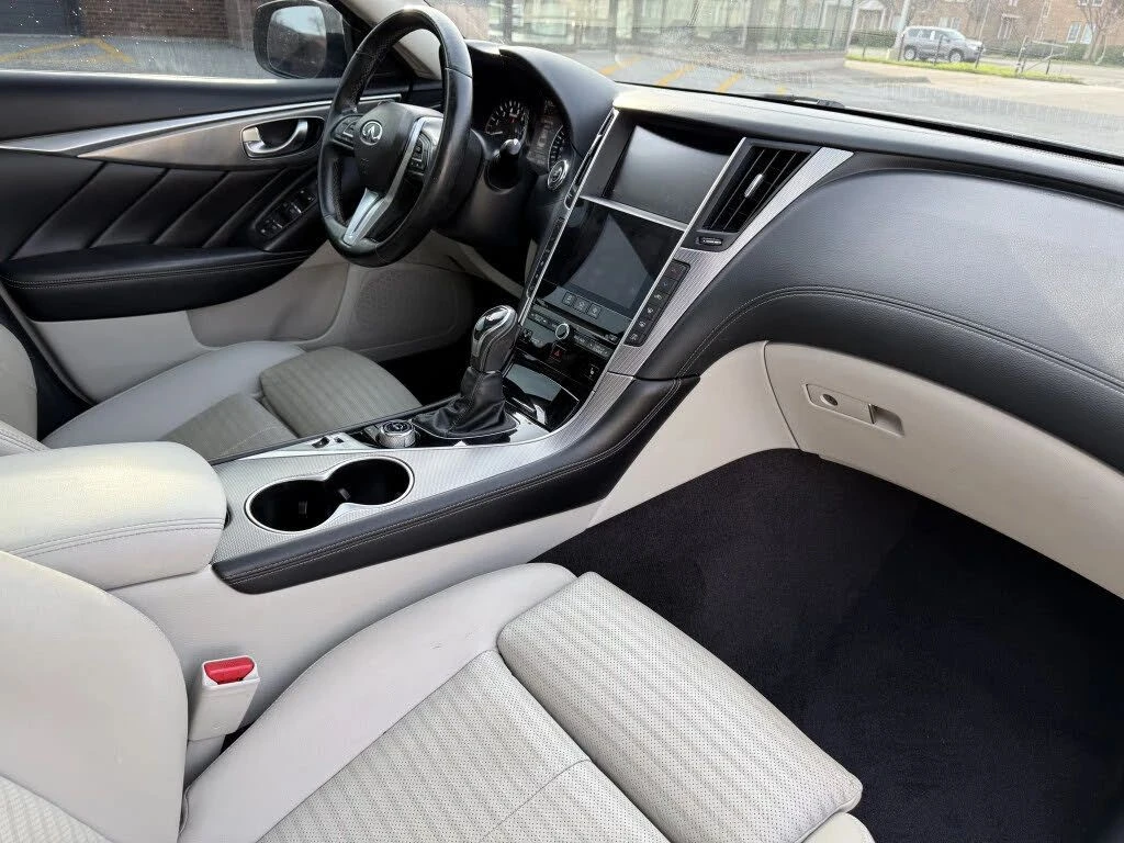 Infiniti Q50, снимка 8 - Автомобили и джипове - 56727086