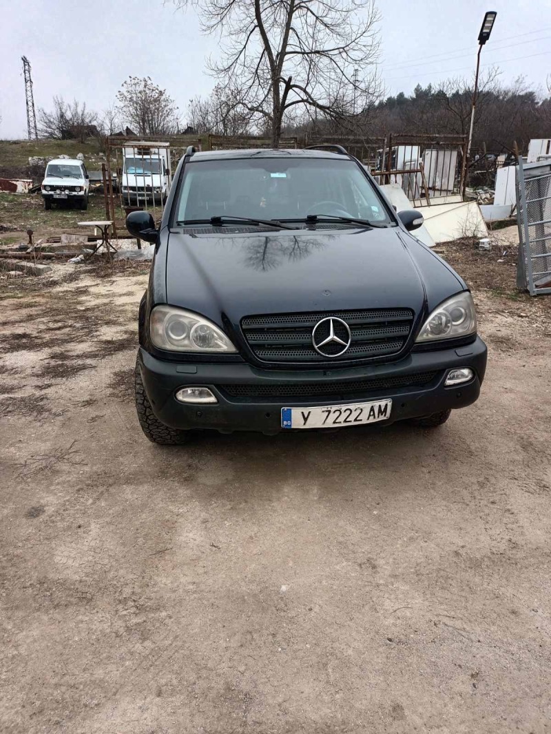 Mercedes-Benz ML 270, снимка 1 - Автомобили и джипове - 46405129