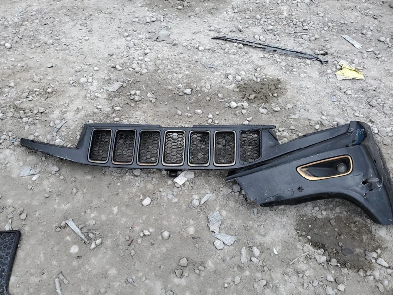 Jeep Grand cherokee OVERLAND/5.7L 8/, снимка 13 - Автомобили и джипове - 51940376