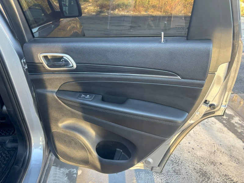 Jeep Grand cherokee Limited, снимка 13 - Автомобили и джипове - 52795231