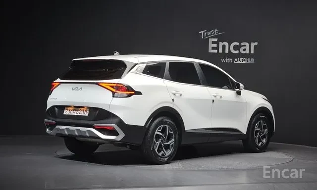 Kia Sportage, снимка 2 - Автомобили и джипове - 53784668