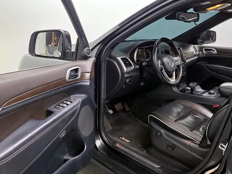Jeep Grand cherokee 3.0 DIESEL OVERLAND WK2, снимка 10 - Автомобили и джипове - 55298757