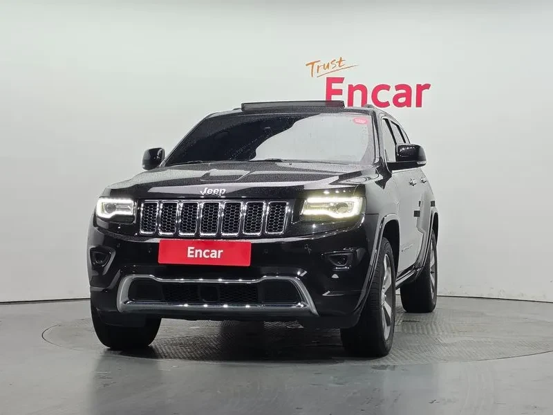 Jeep Grand cherokee 3.0 DIESEL OVERLAND WK2, снимка 3 - Автомобили и джипове - 55298757