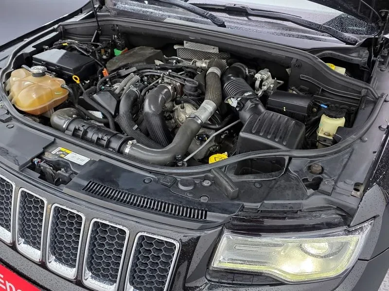 Jeep Grand cherokee 3.0 DIESEL OVERLAND WK2, снимка 6 - Автомобили и джипове - 55298757