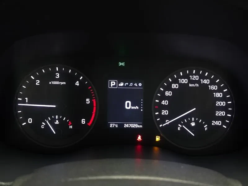 Hyundai Tucson 2.0 2WD MODERN | Mobile.bg � ����������� 8