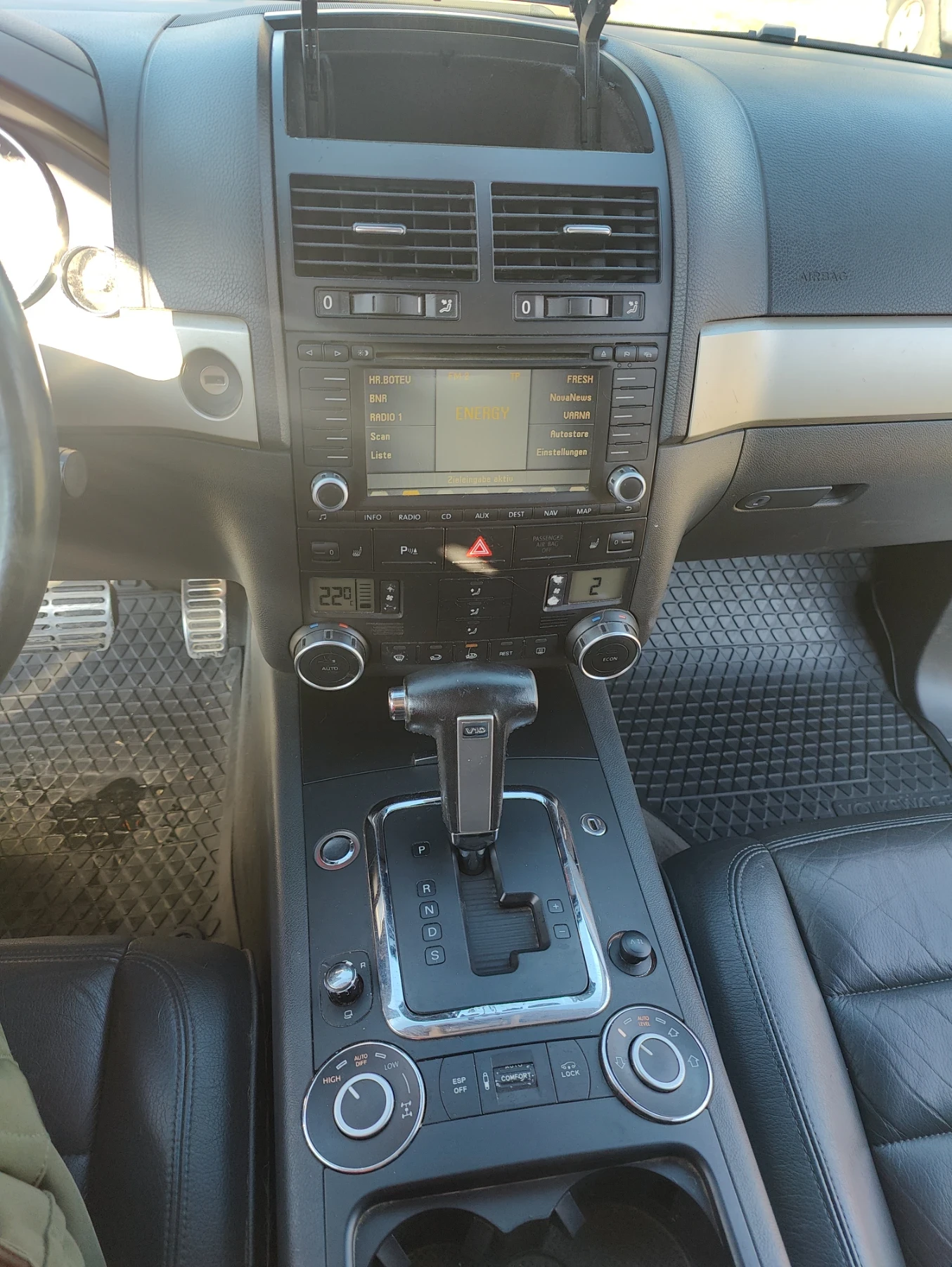 VW Touareg 5V10 | Mobile.bg   12