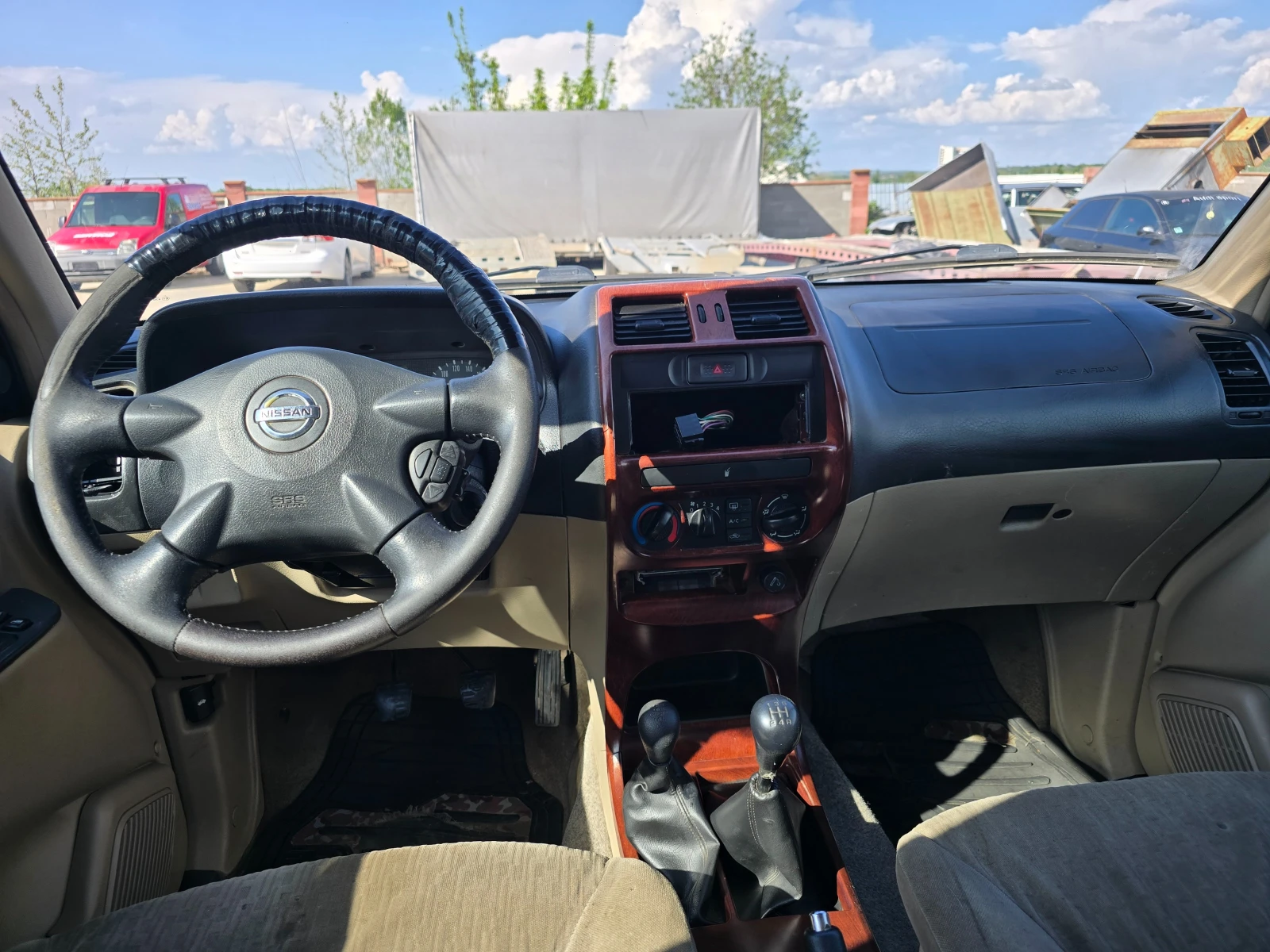 Nissan Terrano 3.0D ITALIA - изображение 10