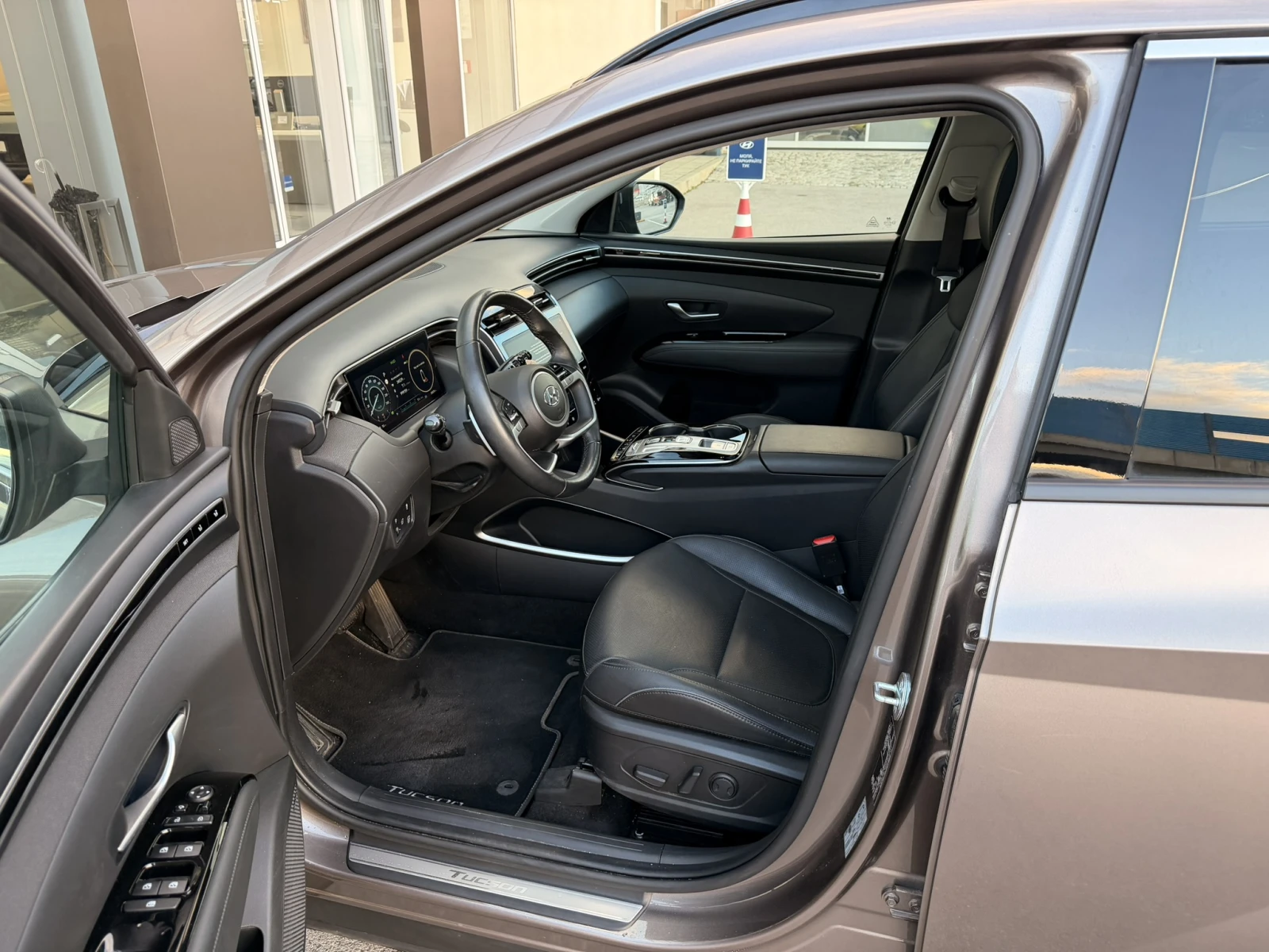 Hyundai Tucson Premium AWD Hybrid - изображение 9