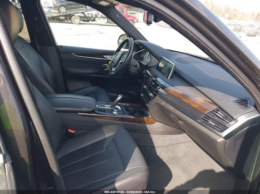 BMW X5 3.0l xDrive35I, снимка 5 - Автомобили и джипове - 54072151