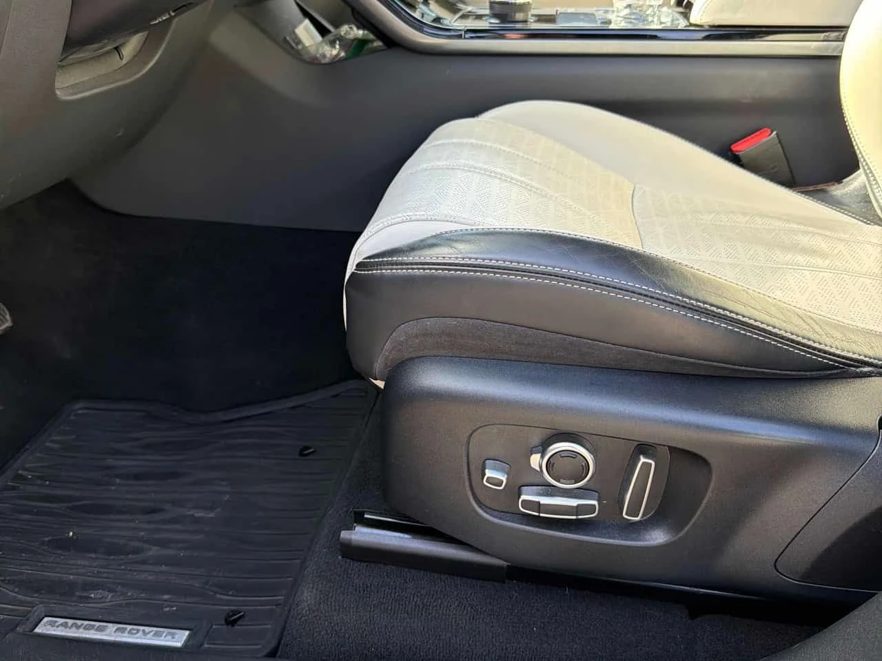 Land Rover Range Rover Velar * R Dynamic HSE / First Edition * CARFAX *  | Mobile.bg � ����������� 11
